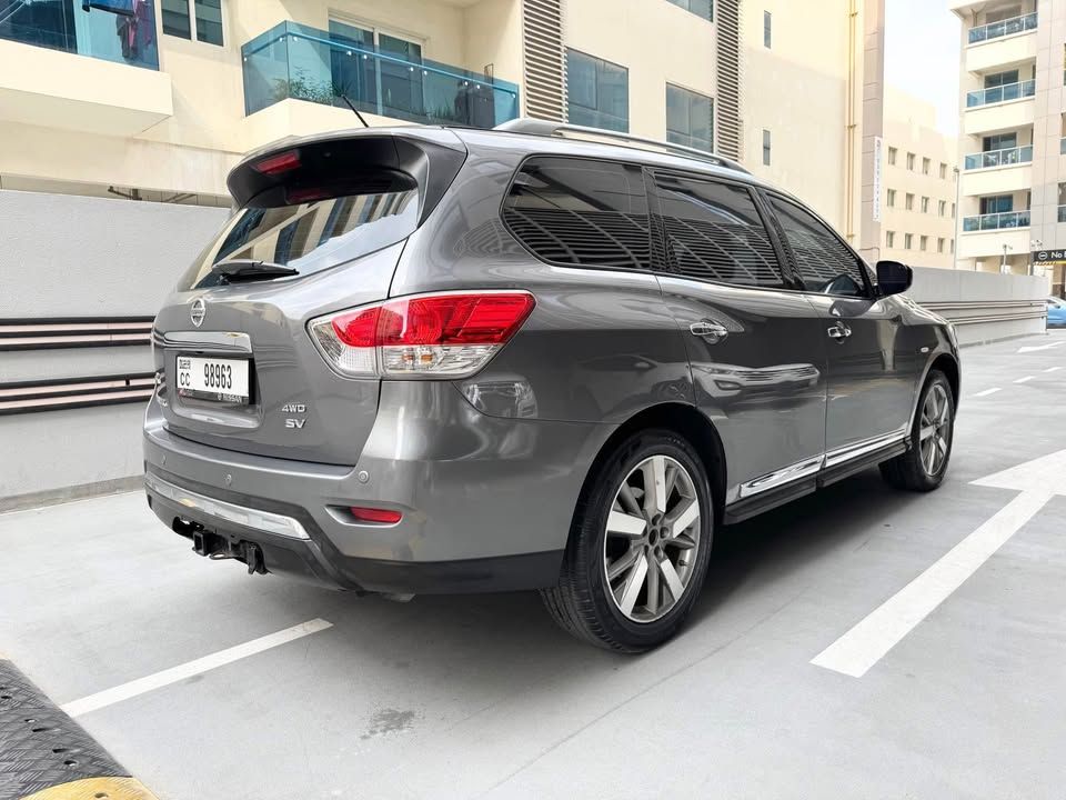 2017 نيسان باثفايندر SE