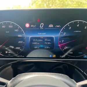 2024 مرسيدس-بنز الفئة - E E300