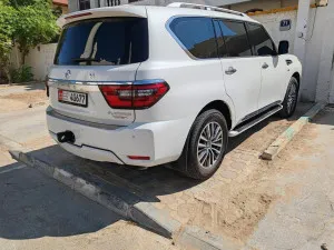 2020 Nissan Patrol LE Platinum city