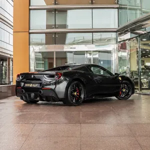 2018 فيراري 488 Spider
