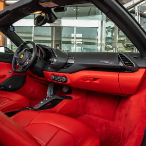 2018 فيراري 488 Spider