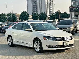 2015 فولجس فاجن باسات Sport