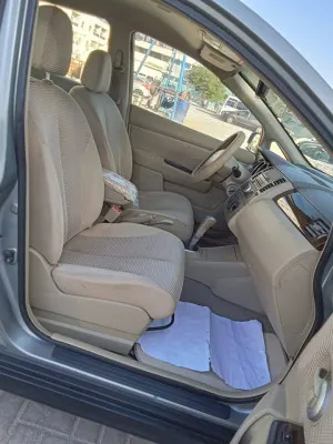 2012 Nissan Tiida LE