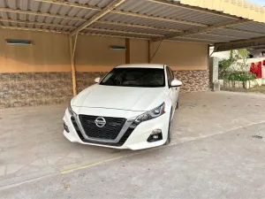 2020 Nissan Altima SR