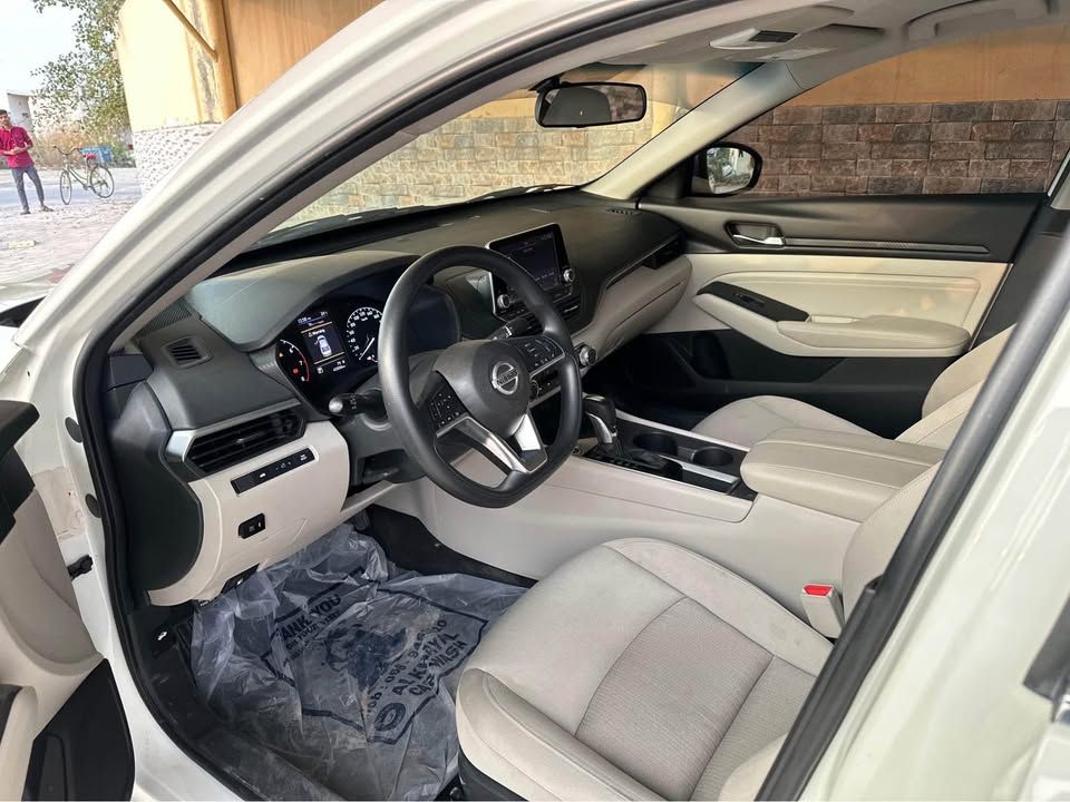 2020 Nissan Altima SR