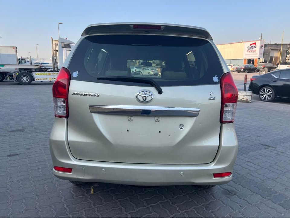 2015 تويوتا أفانزا E CVT
