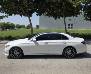 2017 Mercedes-Benz E-Class E200