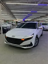 2021 هيونداي افانتي Limited