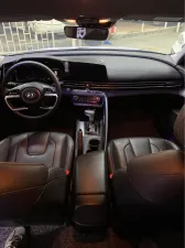 2021 هيونداي افانتي Limited