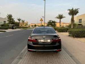 2017 هوندا أكورد Sport Special Edition