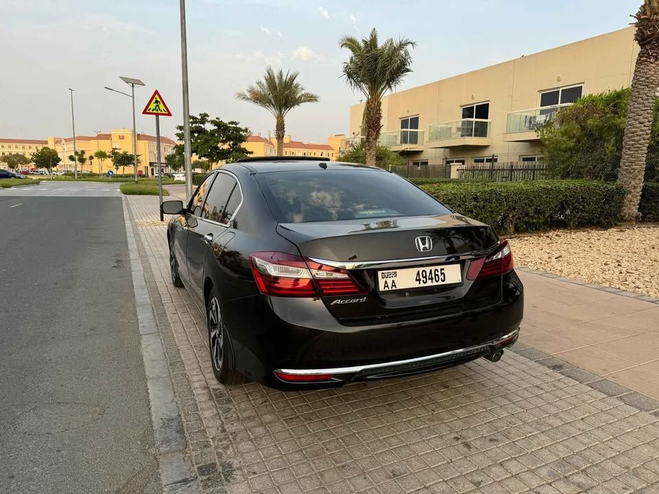2017 هوندا أكورد Sport Special Edition