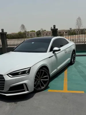 2017 اودي اس ٥ Premium Plus
