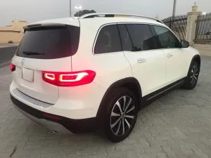 2021 Mercedes-Benz GLB GLB300