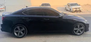 2011 لكزس اي اس IS 250