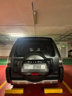 2012 Mitsubishi Pajero GLS