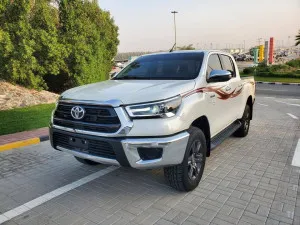 2022 تويوتا هايلوكس SR