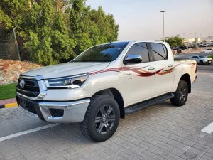 2022 تويوتا هايلوكس SR