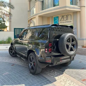 2022 لاند روفر ديفندر 110 HSE