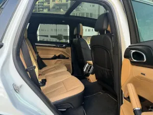 2014 بورش كاين Platinum Edition