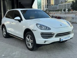 2014 بورش كاين Platinum Edition