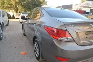 2013 Hyundai Accent SE
