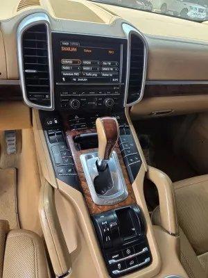 2011 Porsche Cayenne Platinum Edition