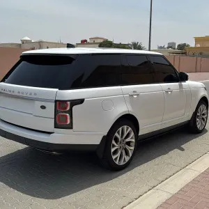 2018 لاند روفر رينج روفر HSE