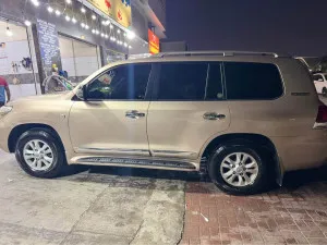2011 Toyota Land Cruiser GXR