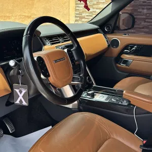 2018 لاند روفر رينج روفر HSE