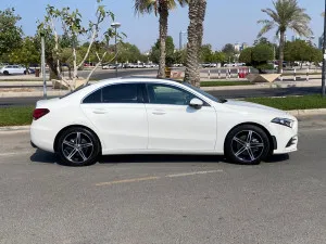 2021 مرسيدس-بنز الفئة - A A220 Sedan 4Matic