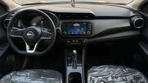 2002 نيسان كيكس SV
