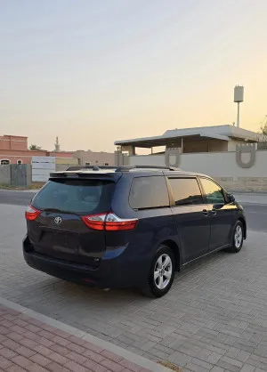 2018 تويوتا سيينا Limited
