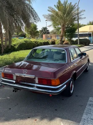 1977 مرسيدس-بنز 240/260/280 280 SE