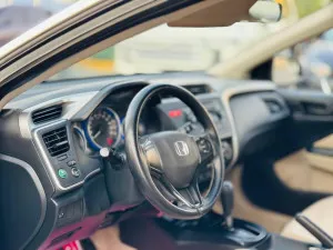 2014 هوندا سيتي LX