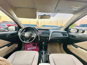 2014 هوندا سيتي LX