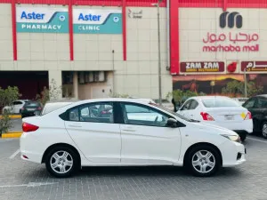 2014 هوندا سيتي LX