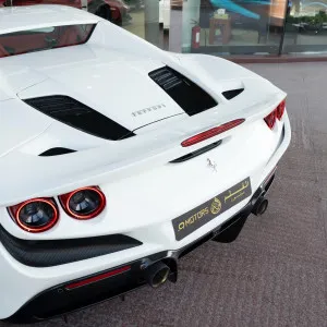 2021 فيراري اف 8  سبايدر
