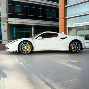 2021 فيراري اف 8  سبايدر