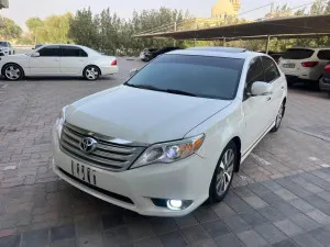 2011 تويوتا افالون S