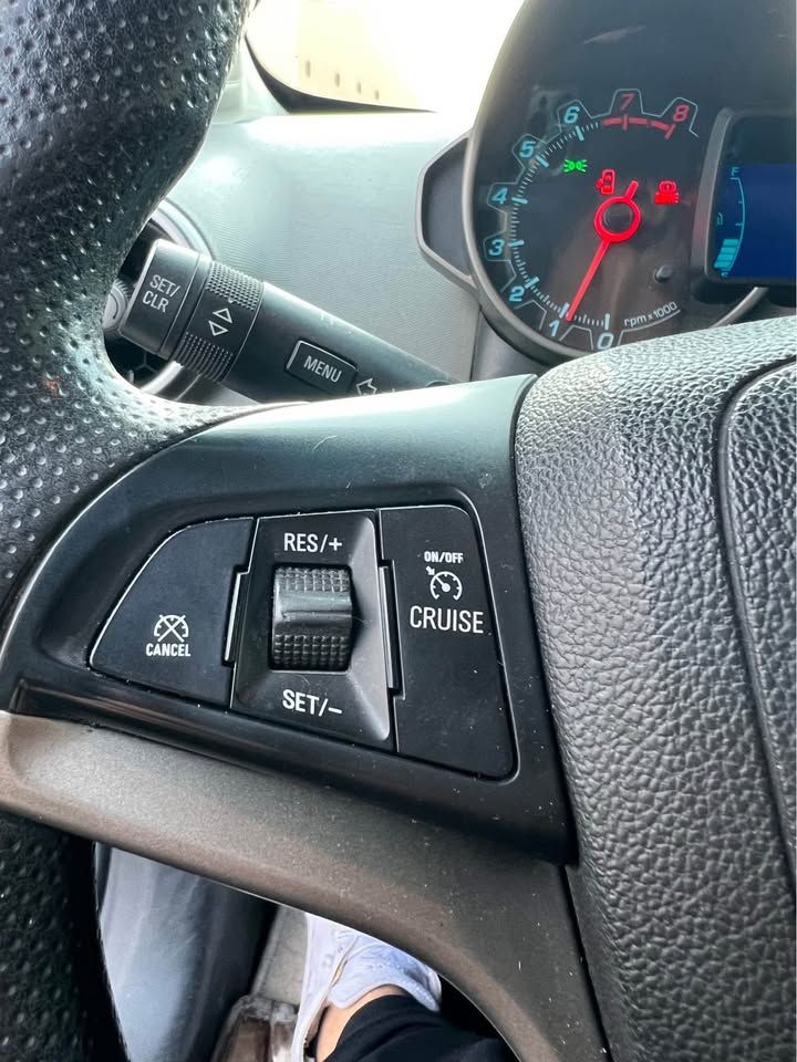 2016 شيفروليه سونيك LT HatchBack