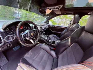 2016 Porsche Cayenne GTS