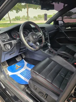 2014 فولجس فاجن جولف GTI