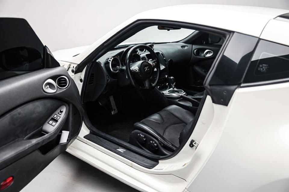 2013 نيسان ٣٧٠Z Sport