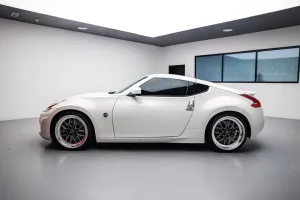 2013 نيسان ٣٧٠Z Sport