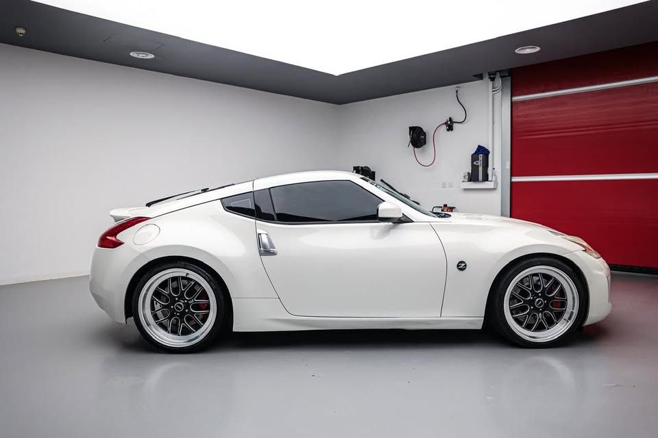 2013 نيسان ٣٧٠Z Sport