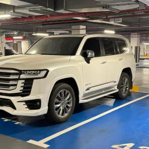 2024 Toyota Land Cruiser VXR