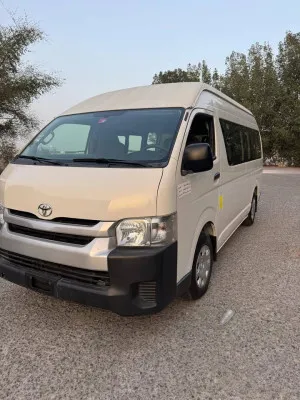 2018 تويوتا هياس Commuter