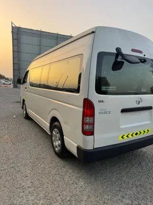2018 تويوتا هياس Commuter
