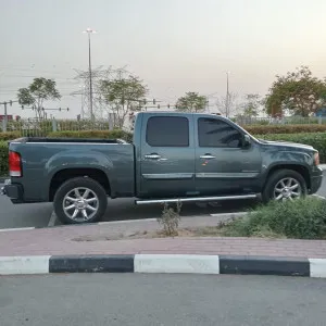 2011 جي أم سي سييرا Denali