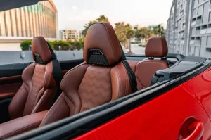 2022 بي أم دابليو ام ٤ Standard